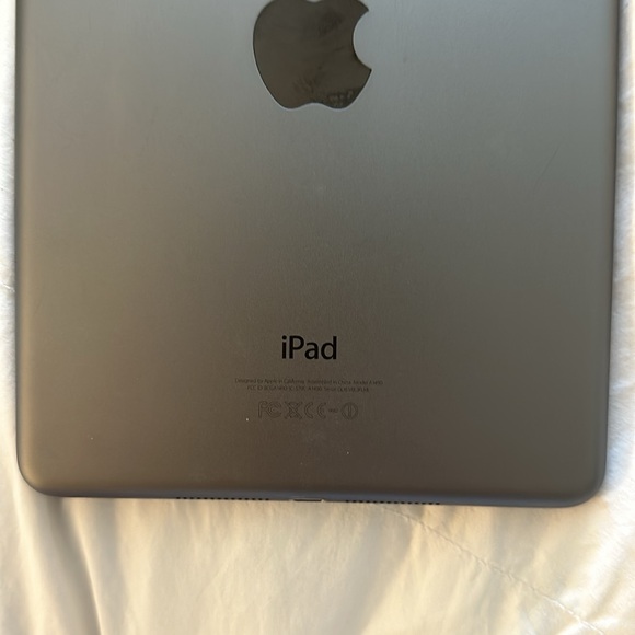 Apple iPad mini 2 MODEL A1490 - Picture 4 of 11